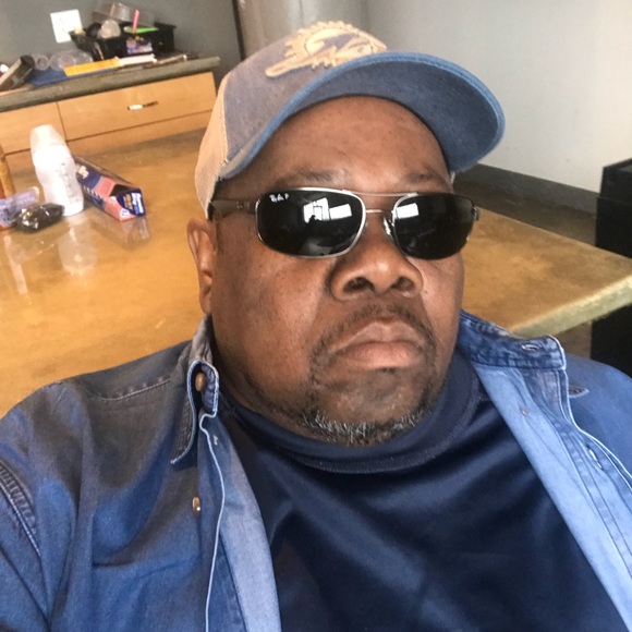 Meet your Posher, Arthur - Picture 3 of 8